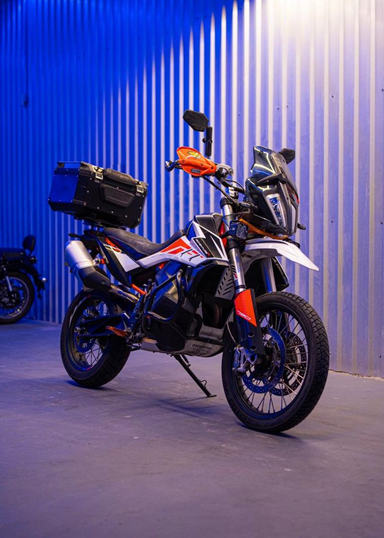 WhatsApp Image 2025-12-08 at 15.55.59